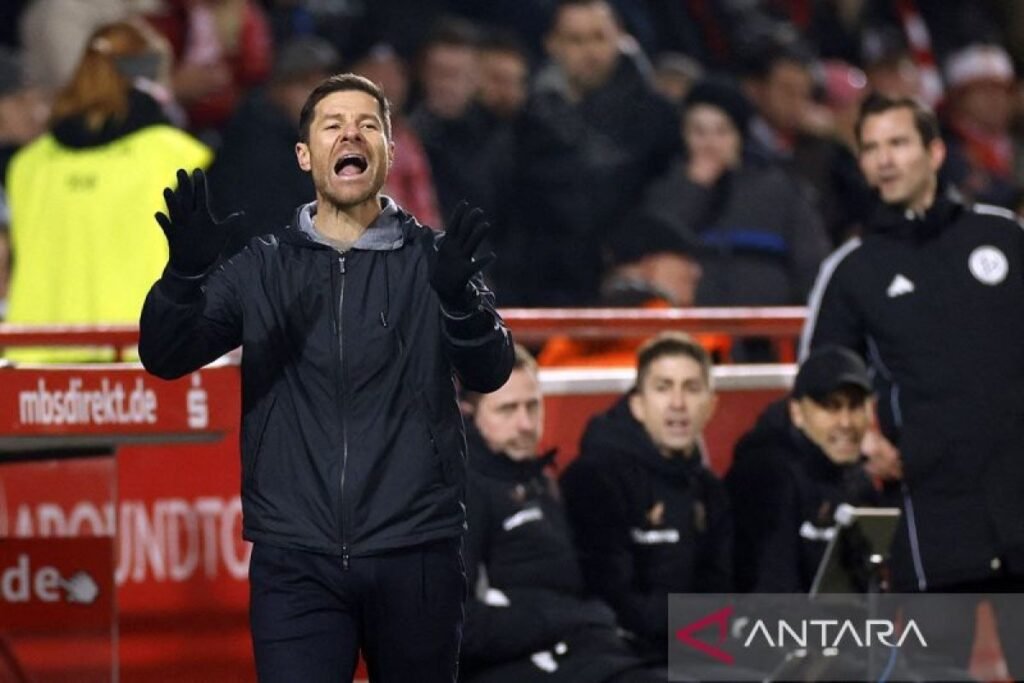 Madrid ingin resmikan Alonso lalu juga Trent sebelum Piala Bumi Antarklub