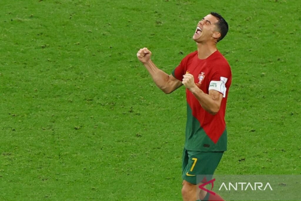 10 pencetak gol tertua pada sejarah Piala Bumi