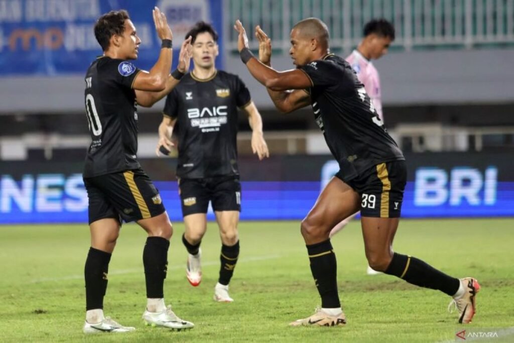 Dewa United dampingi Persib berlaga pada kompetisi Asia