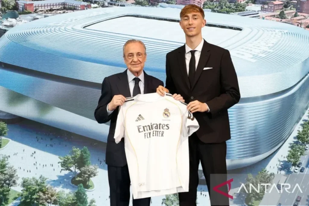 Dean Huijsen cerita kenangan paling berkesannya menonton Real Madrid