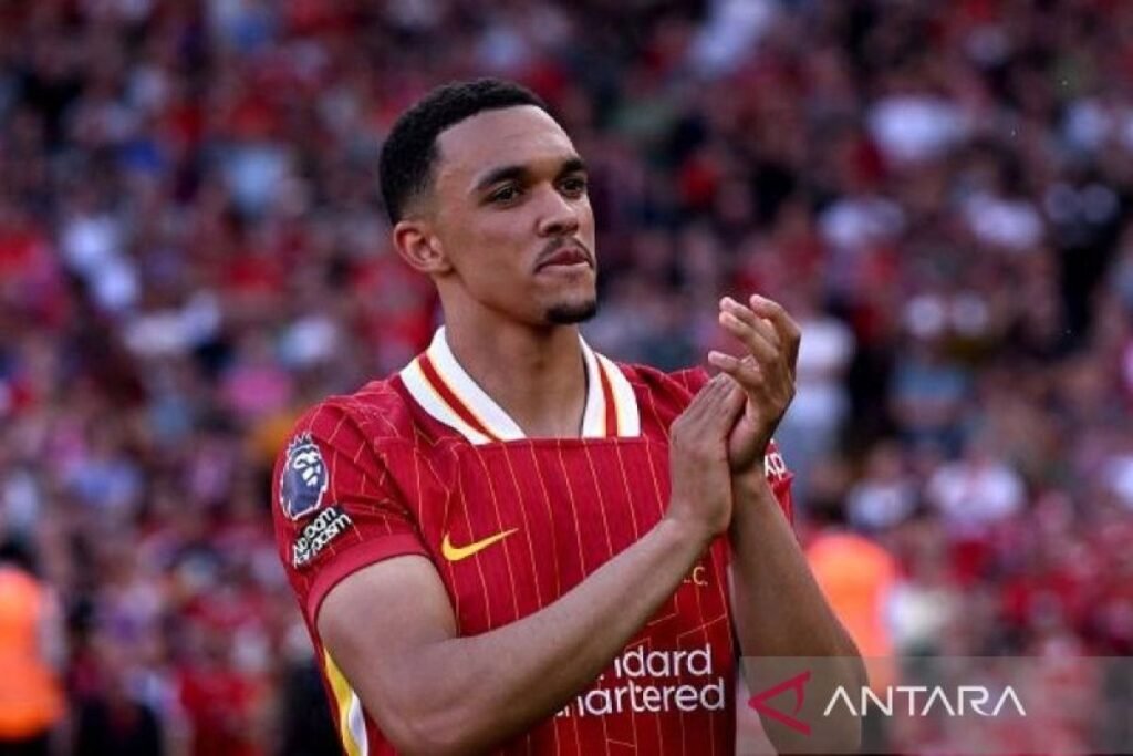Trent Alexander-Arnold akan pakai nomor punggung 12 pada Real Madrid