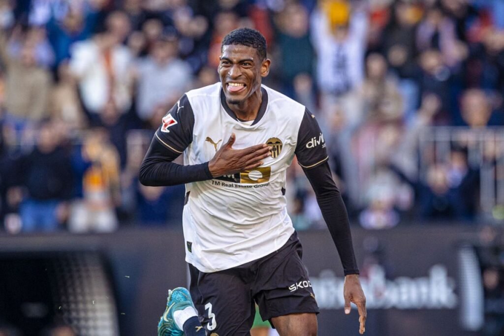 Bek Valencia Cristhian Mosquera dikabarkan segera berlabuh ke Arsenal