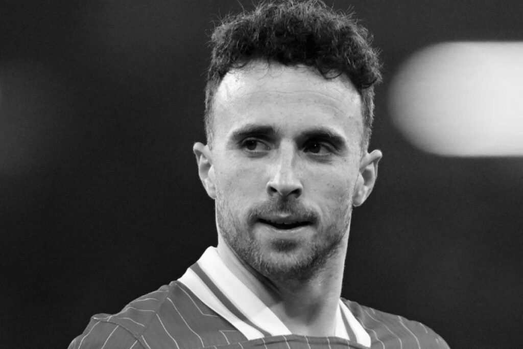 Liverpool penghargaan kompetisi penghormatan untuk Diogo Jota