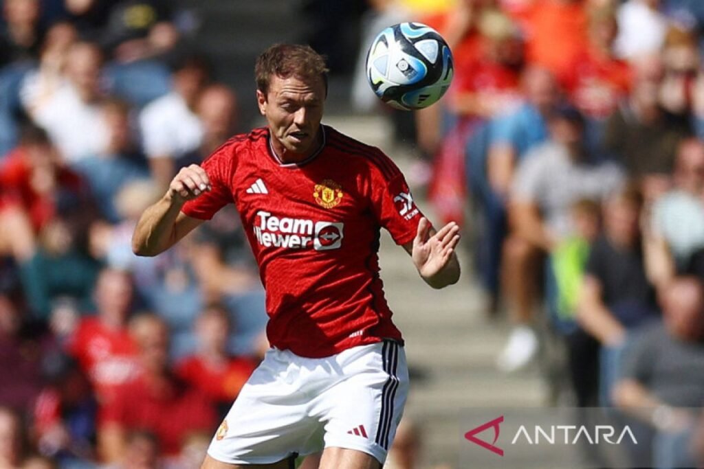Jonny Evans dapatkan peran baru sama-sama Manchester United