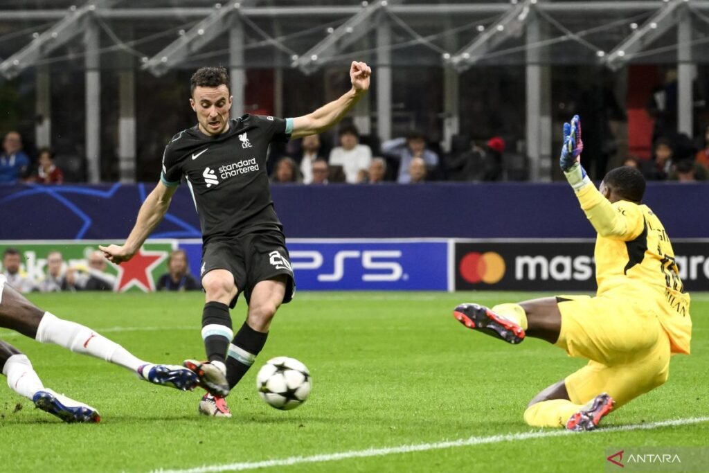 Arne Slot komunikasikan duka mendalam berhadapan dengan meninggalnya Diogo Jota