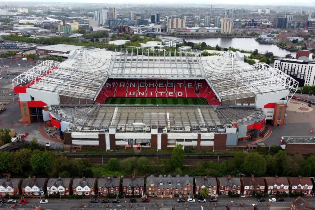 Manchester United sambut hangat proyek regenerasi Old Trafford