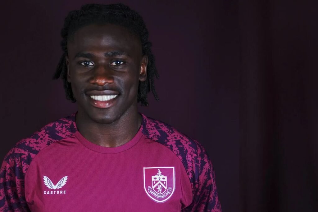 Burnley datangkan penyerang sayap Loum Tchaouna dari Lazio