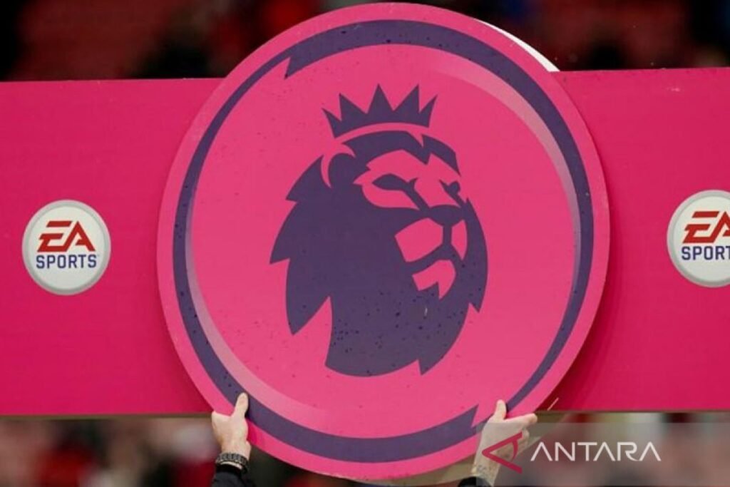 Manchester United perkenalkan penghargaan Joe Thompson