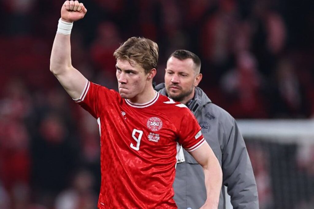 AC Milan tertarik untuk Rasmus Hojlund