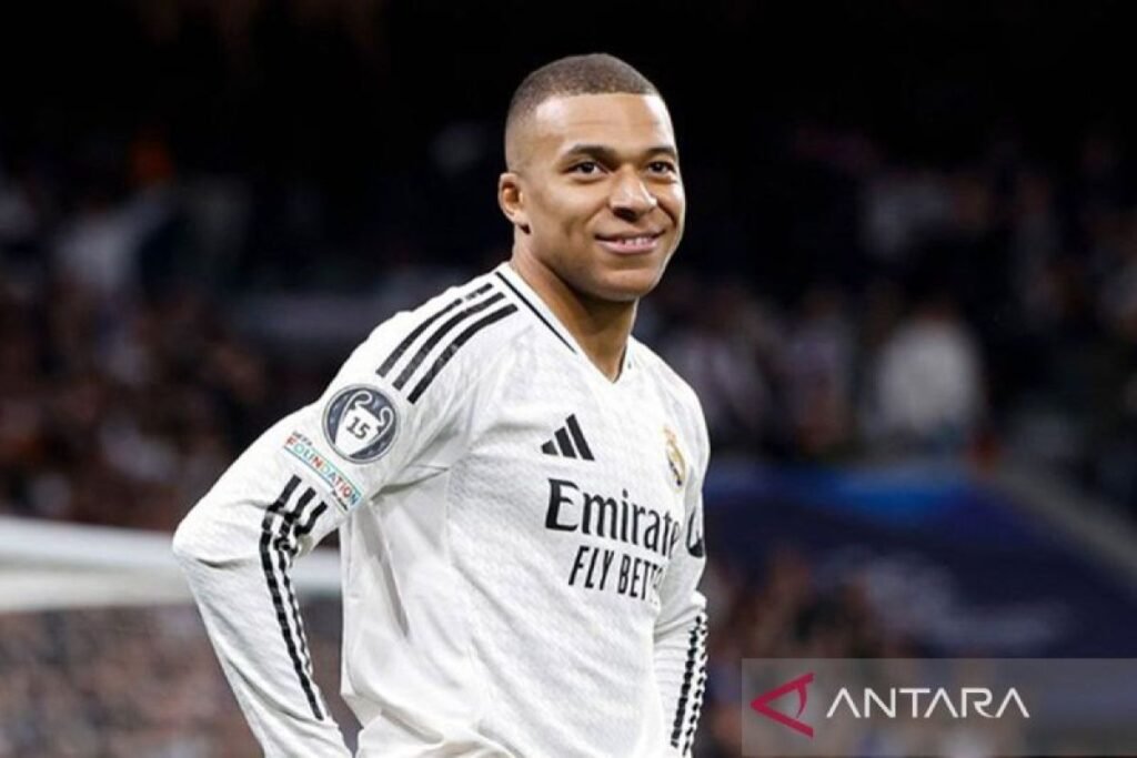 Mbappe pakai nomor punggung 10 di area area Real Madrid musim depan