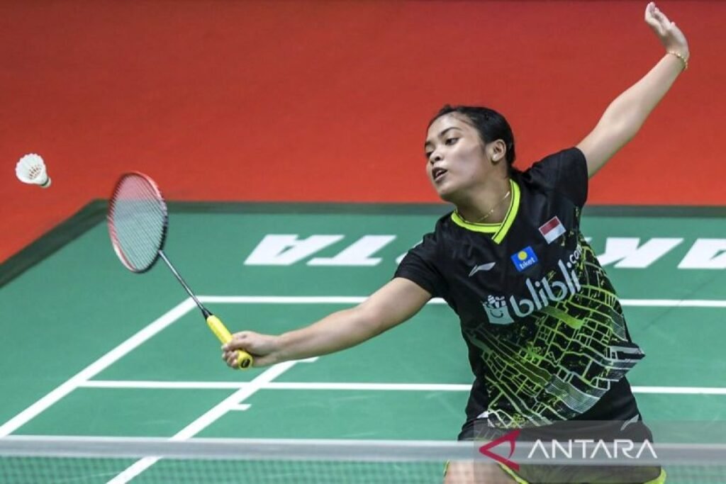 Gregoria lalu Putri KW bertahan di area tempat 10 besar dunia tunggal putri