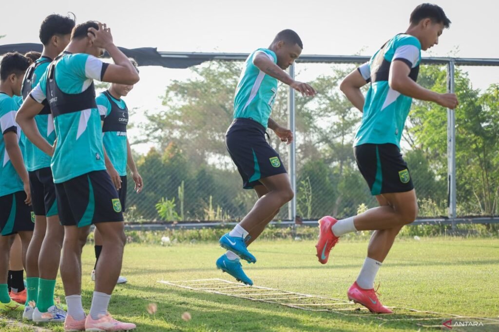 Prediksi pertandingan PSM vs Persebaya pada lanjutan BRI Super League