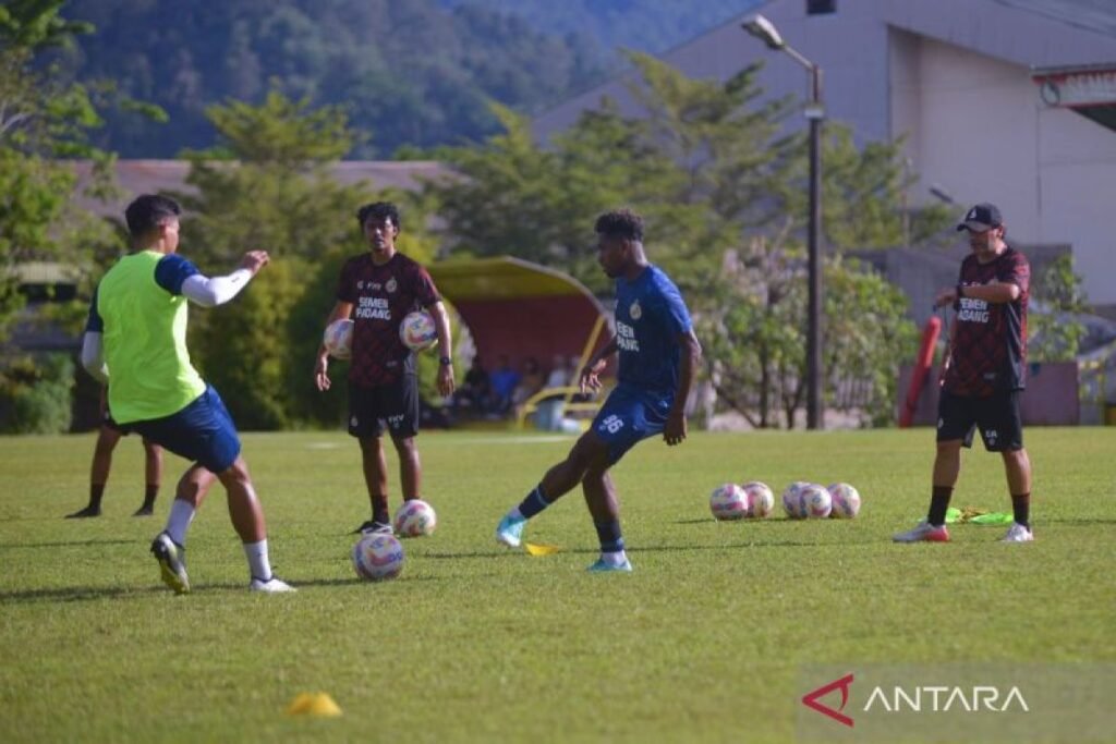 Semen Padang berambisi tembus lima besar BRI Super League 2025/2026