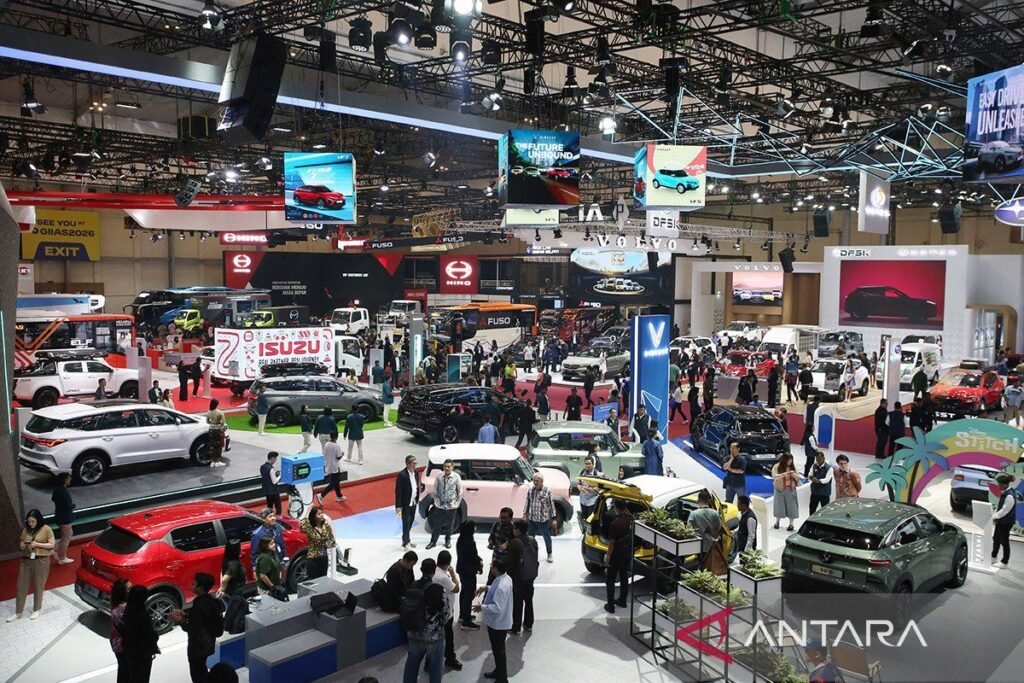 8 tips jitu pilih mobil idaman di area area pameran otomotif GIIAS 2025