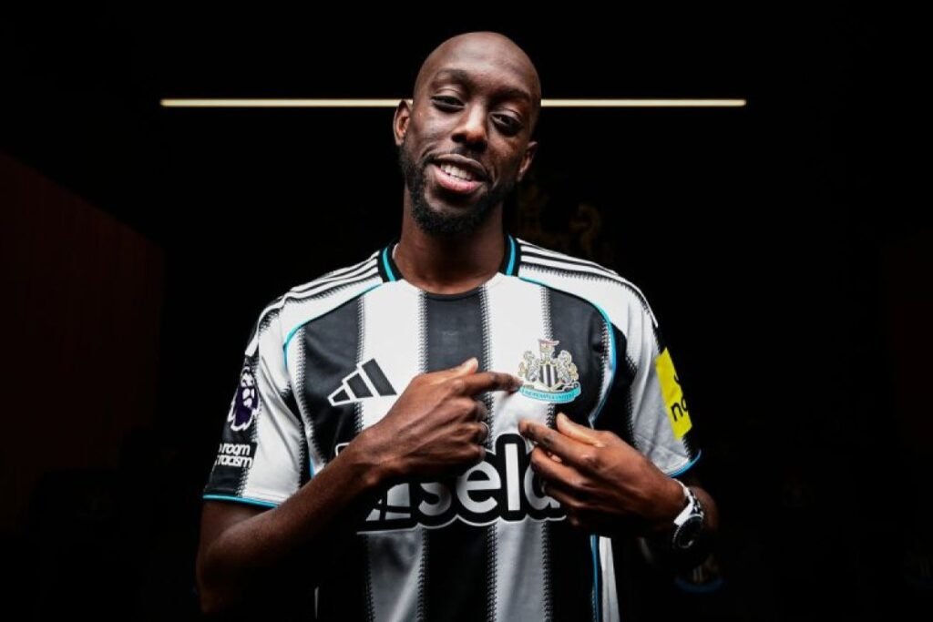 Yoane Wissa tunda debut dengan Newcastle dikarenakan cedera
