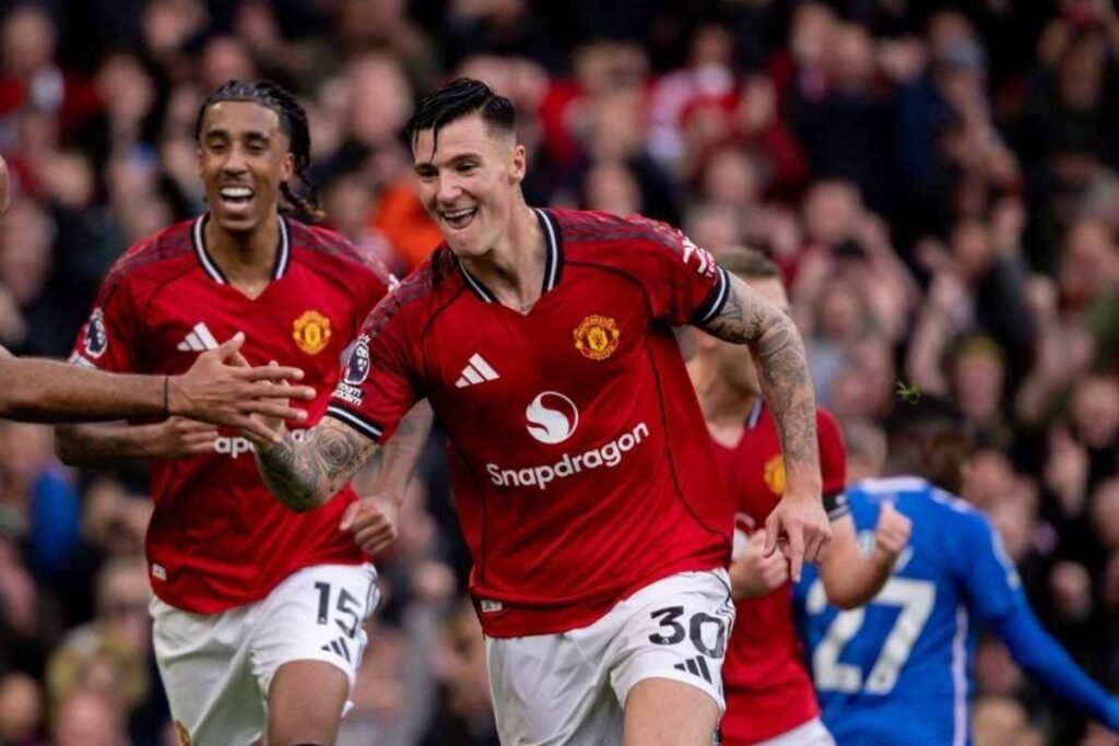Manchester United tampil dominan pada saat kalahkan Sunderland 2-0
