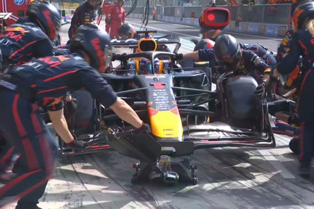 Verstappen masih jaga asa untuk raih penghargaan juara kelima Formula 1