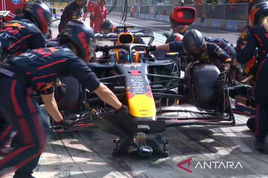 Teror Max Verstappen ke duo McLaren, Oscar Piastr,i kemudian Lando Norris