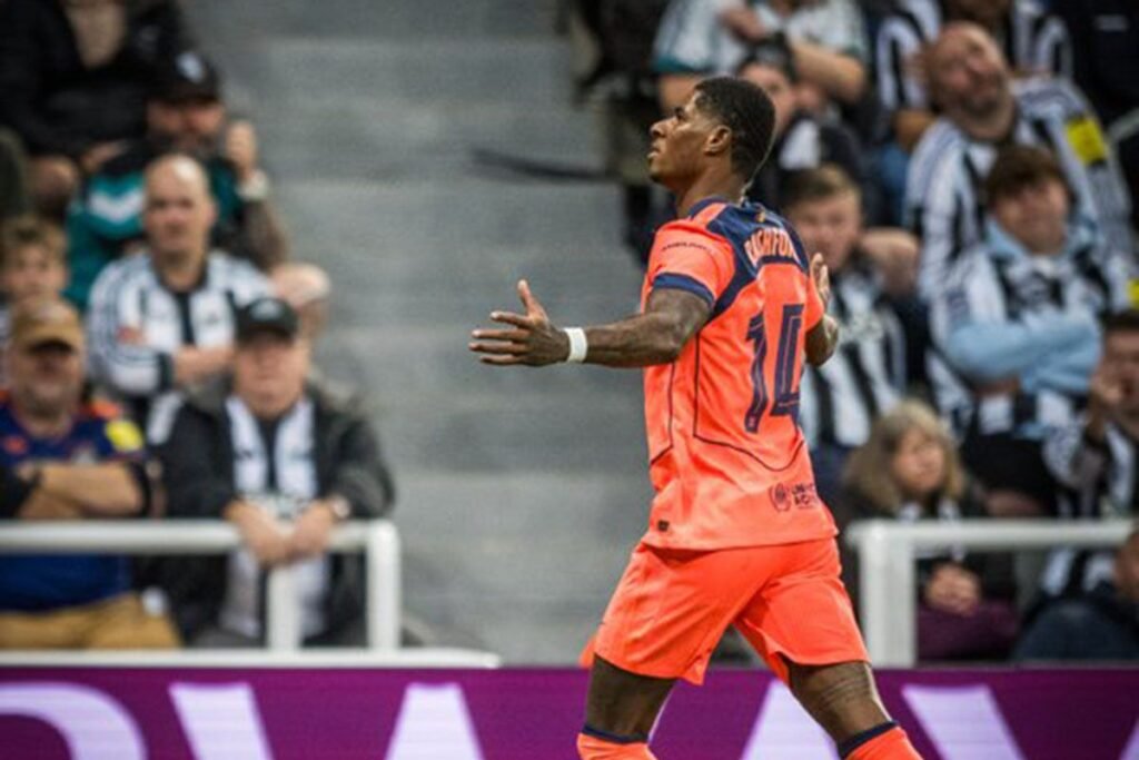 Flick puji Rashford setelahnya cetak gol perdana untuk Barcelona