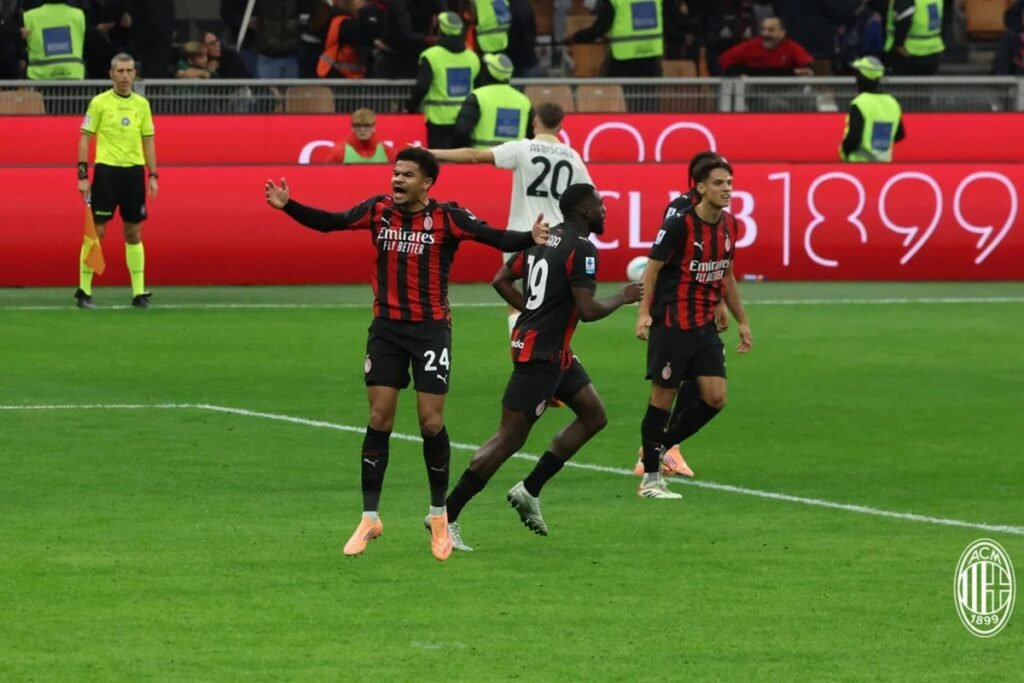 Zachary Athekame selamatkan AC Milan dari terkaman Pisa