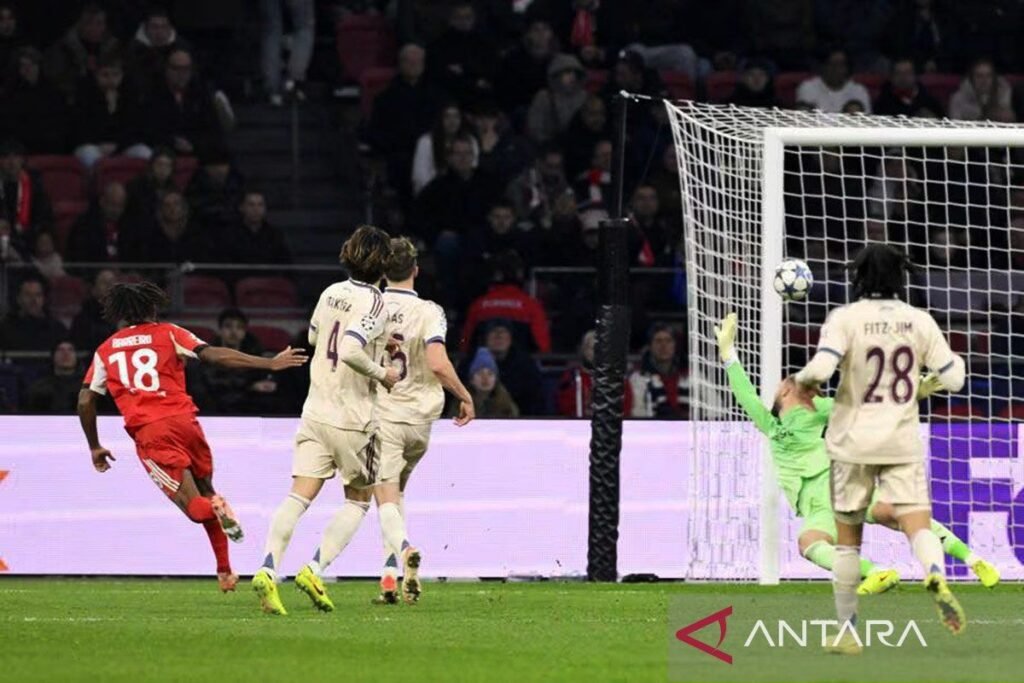 Hasil Kejuaraan Champions: Benfica atasi Ajax, Klub sepak bola Klub sepak bola Galatasaray jatuh ke rumah