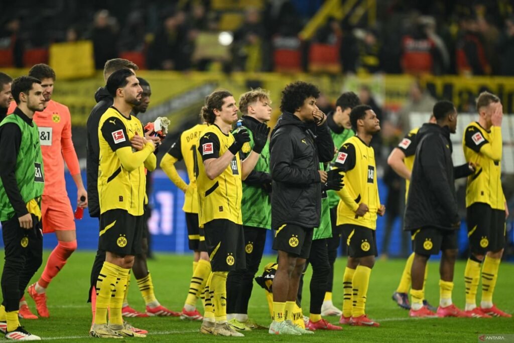 Dortmund mengalami permasalahan pada papan berada di pasca diimbangi Bremen