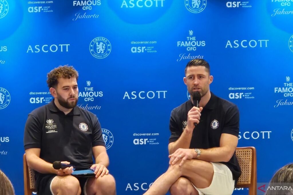 Gary Cahill: Pemain muda harus bekerja keras juga dengarkan instruktur