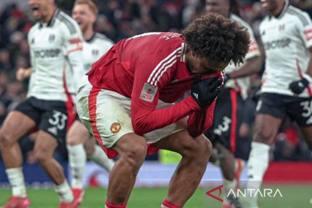 Man United tahan kebijakan lepas Zirkzee dalam tegah krisis pemain