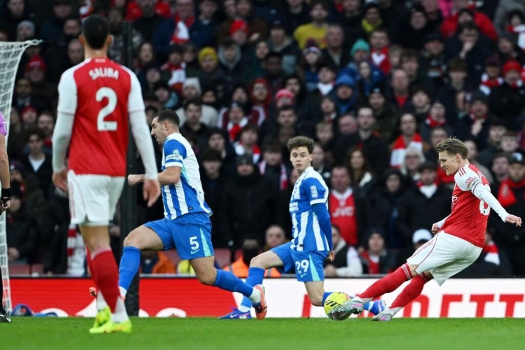 Arsenal kembali pimpin klasemen setelahnya tekuk Brighton 2-1