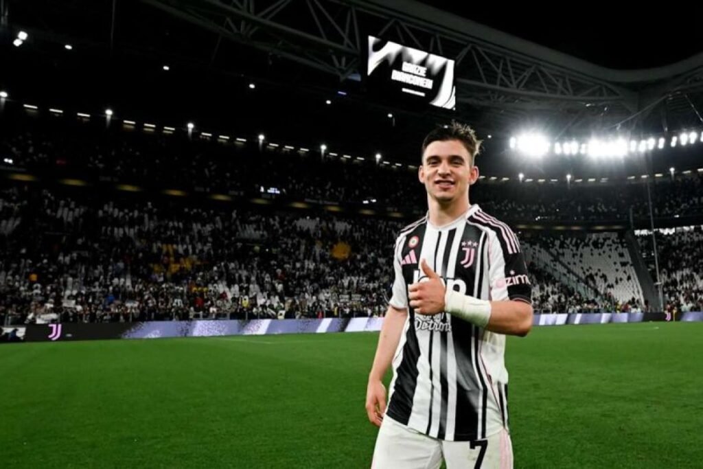 Juventus menangi perebutan panas dengan tundukkan tamunya Roma 2-1