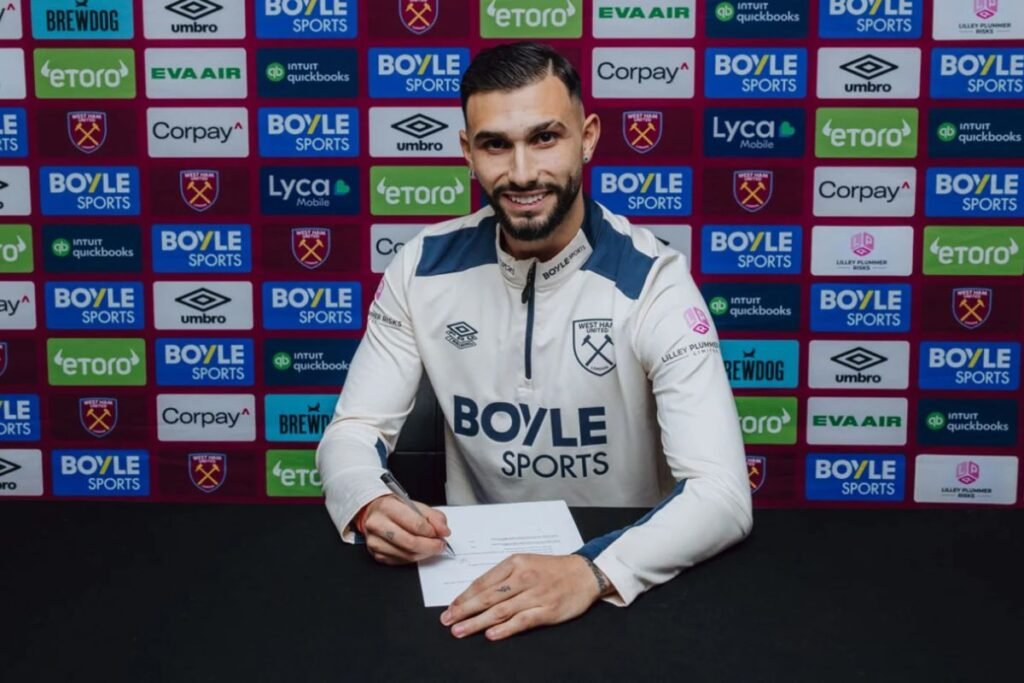 West Ham resmi datangkan striker Argentina Taty Castellanos dari Lazio