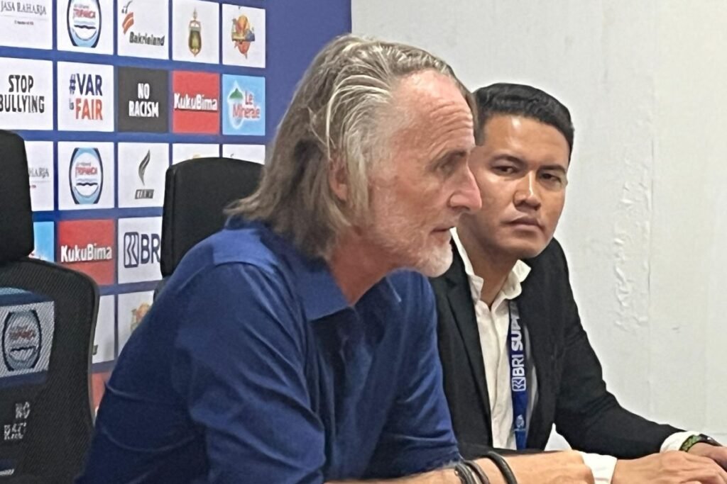 Instruktur Dewa United akui timnya gagal manfaatkan ruang di lapangan 