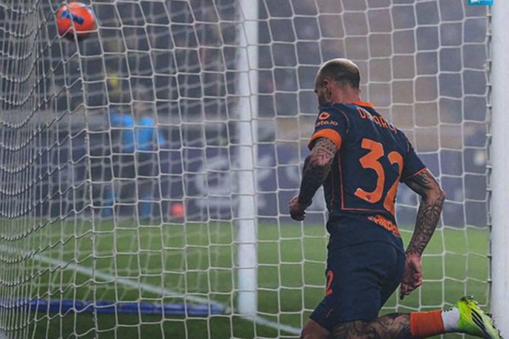 Inter Milan kukuh ke puncak klasemen setelahnya menang 2-0 menghadapi Parma