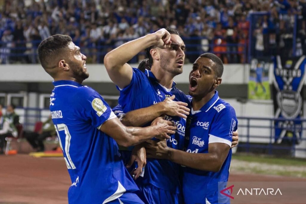 Klasemen Super League: Persib akhiri tahun pada sikap puncak