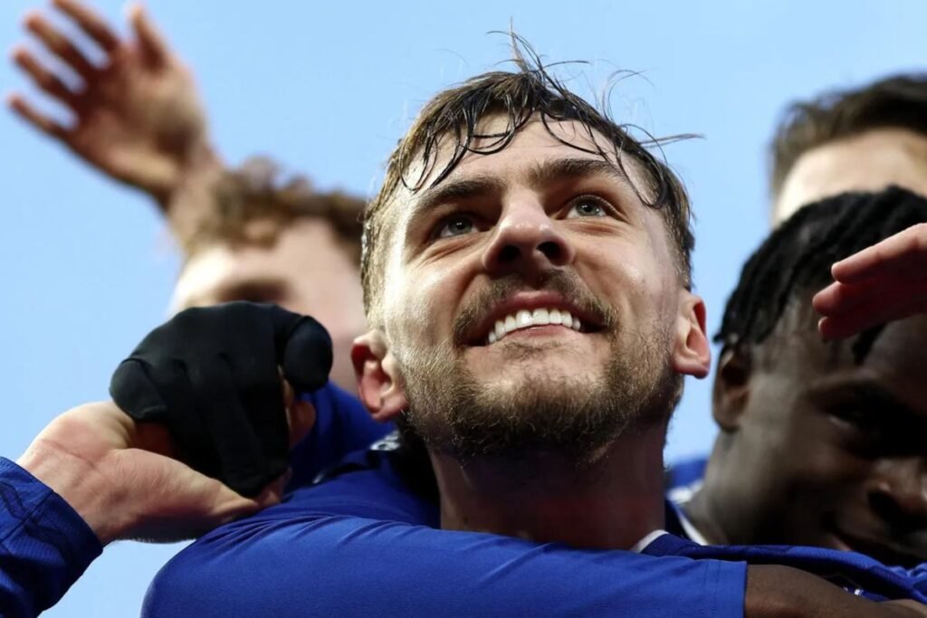 Klub sepak bola Klub sepak bola Everton atasi Fulham, Aston Villa diimbangi Bournemouth