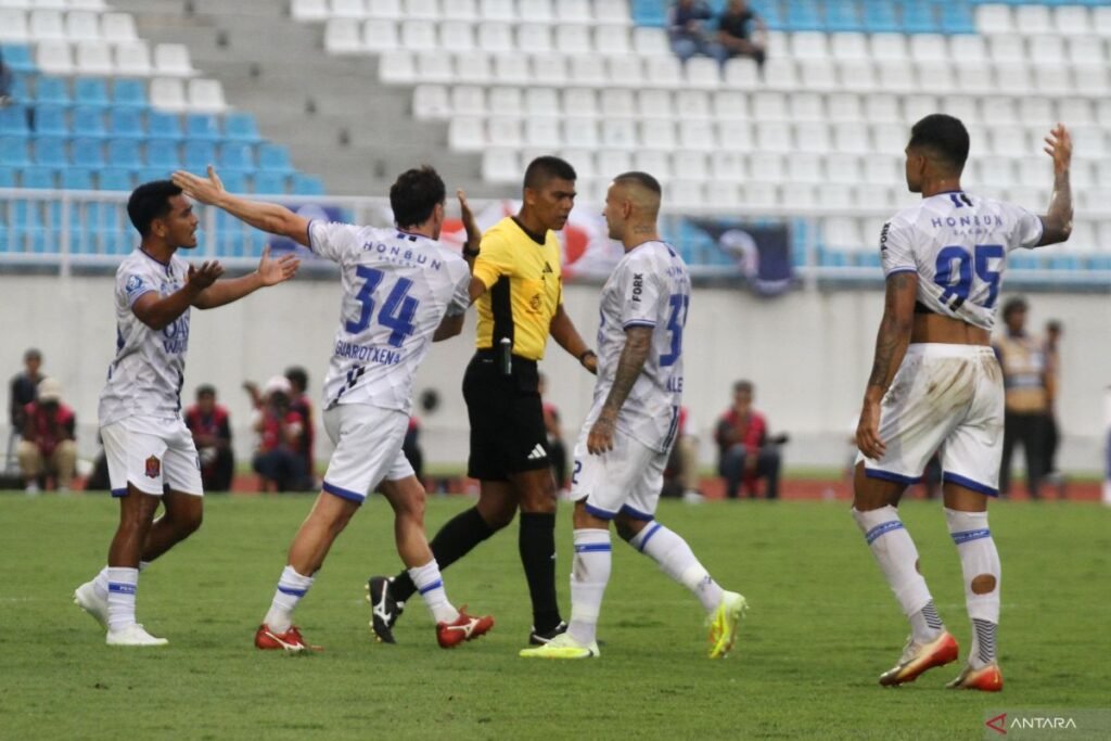 Persijap percayakan Mario Lemos berikutnya Divaldo Alves isi dua peran kunci