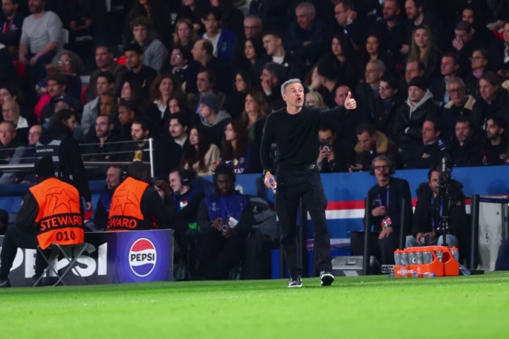 PSG harus bersusah payah untuk lolos ke 16 besar Turnamen Champions